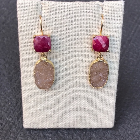 💕HP💕Ruby and Druzy gold plated wire back earrings - Picture 2 of 10